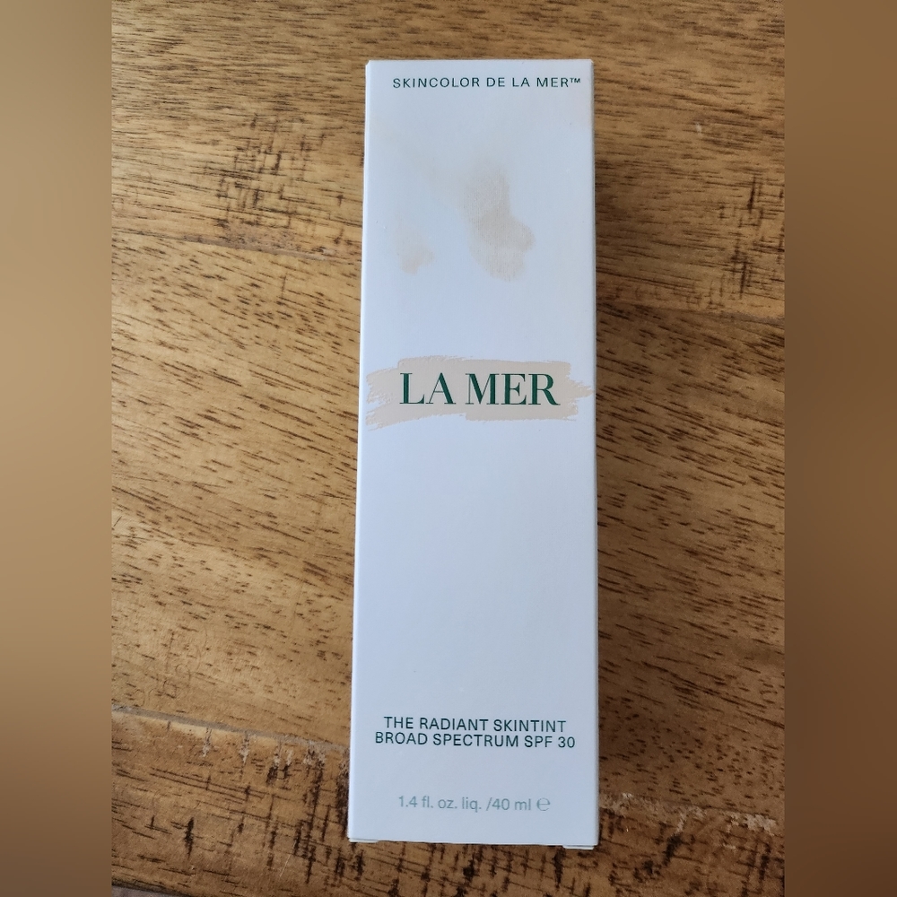 LA MER the radiant skin tint broad spectrum SPF30